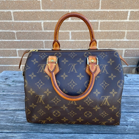✨SOLD✨AUTHENTIC LOUIS VUITTON SPEEDY 25 ✨ - Picture 2 of 14